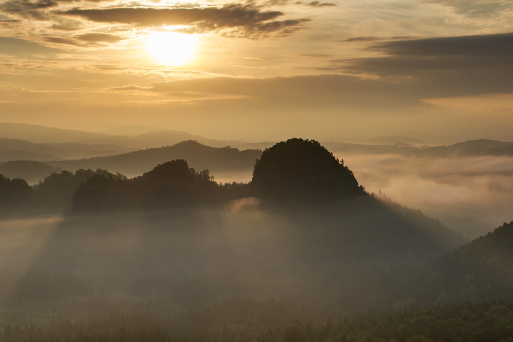 7D_05976_MULT_A.jpg - Teichstein, Elbsandsteingebirge