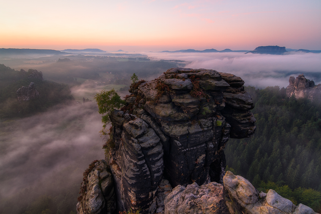 7D_21683_MHDR_1024.jpg - Vorderer Gansfels, Rathen, Elbsandsteingebirge