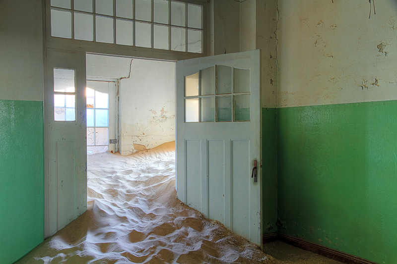 IMG_08190_7D_HDR.jpg - Kolmannskuppe, Namibia